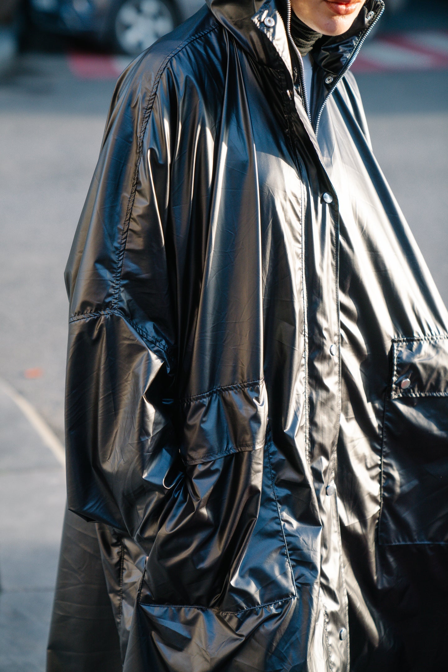 Büyük Boy Yağmurluk – Siyah