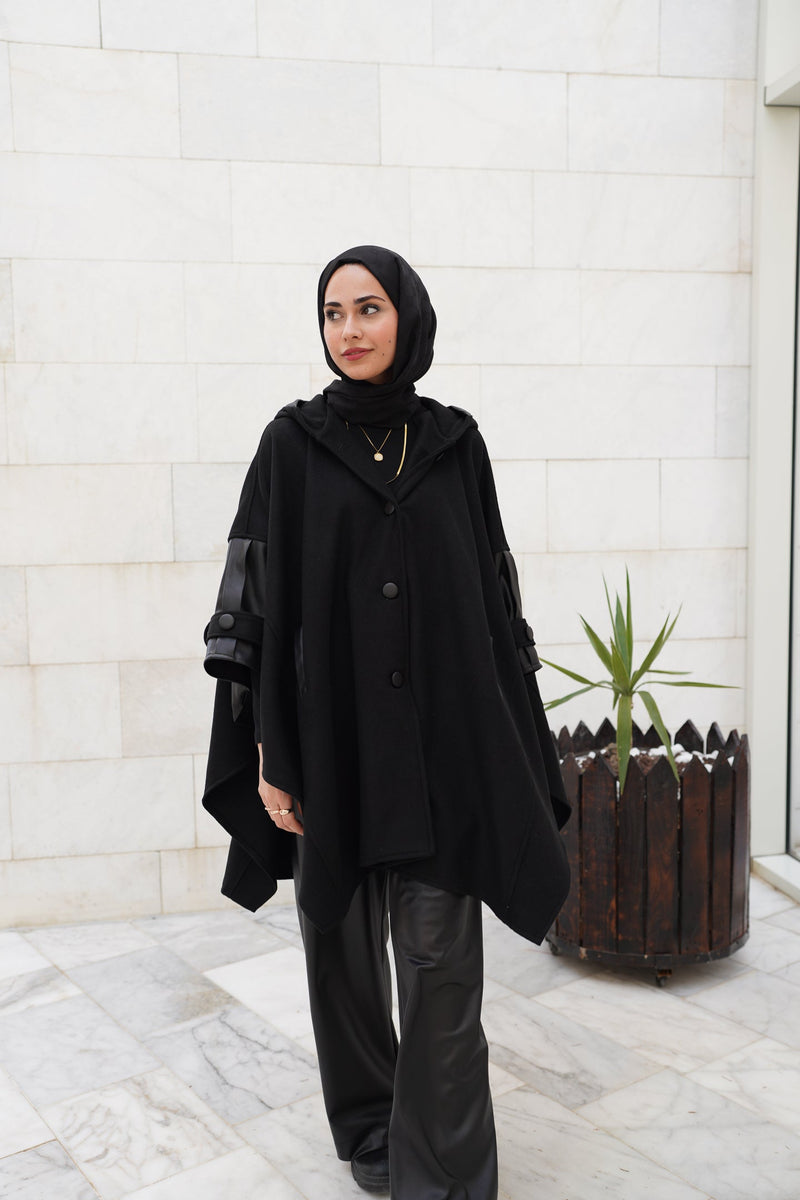LEATHER DETAILED CACHET PONCHO