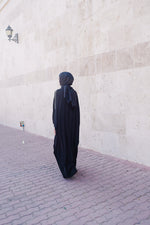 عباية لينا