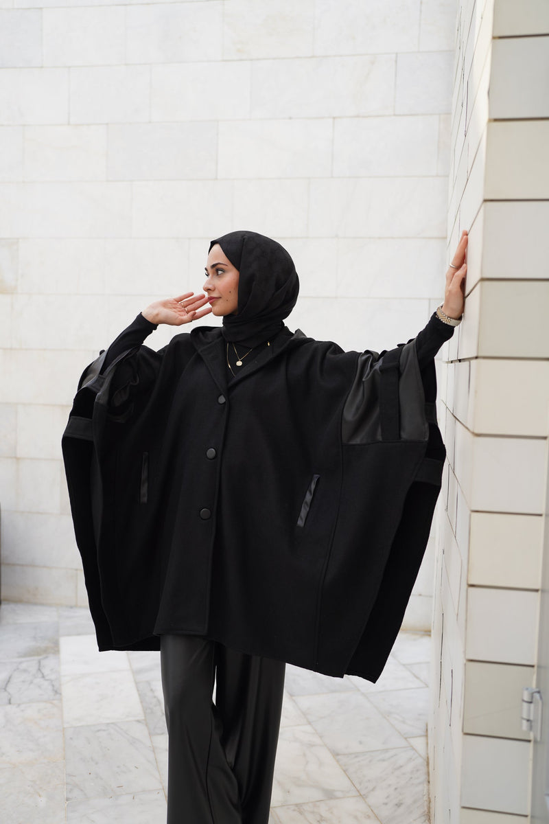 LEATHER DETAILED CACHET PONCHO